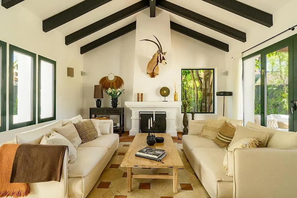 Villa Jasmines The Perfect Villa For Relaxation And Chilling Estepona 0*,  İspanya